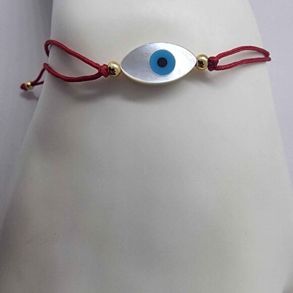 Evil Eye Design With Red String Bracelet - Picture 2 of 3